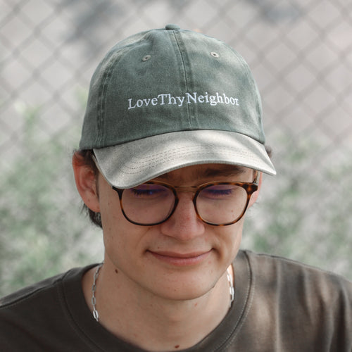 Gorra "Love Thy Neighbor"